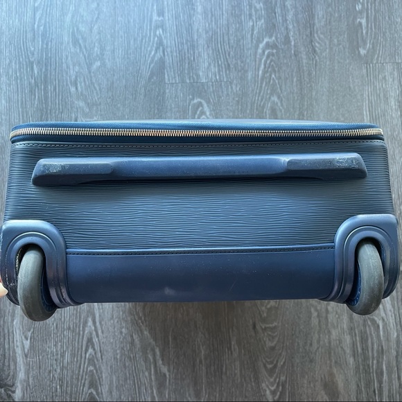 Louis Vuitton PÉGASE LÉGÈRE 55 BUSINESS - Picture 13 of 13